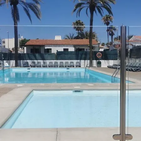 Next Yumbo Center Плайя-дель-Инглес